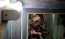Swati Naidus privata selfie-video med en stor rumpa och behå