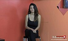18-vuotias saksalainen pornotähti lilly18 esiintyy intensiivisessä haastattelussa