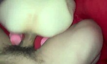 Un penis negru mare loveşte fundul strâns al unei braziliene de 18 ani
